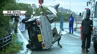 運転席大破し横転した軽トラック　70代の男女が死傷　原因は電柱を支えるワイヤーか　台風との関連も調べる　静岡・南伊豆町