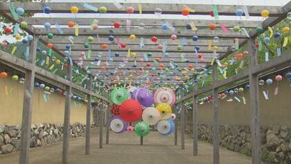 夏休み直前!日帰りで“涼”を求めるならココ 最後のトロリーバスが走るトンネルに和傘と風鈴が織りなす“映え”空間【北陸地方】