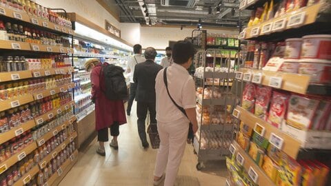 食品スーパー「アルビス」が「ライフ」の子会社に　なぜ大手の傘下に？背景にある競争の激化　ライフとの統合で品ぞろえ・コストに期待