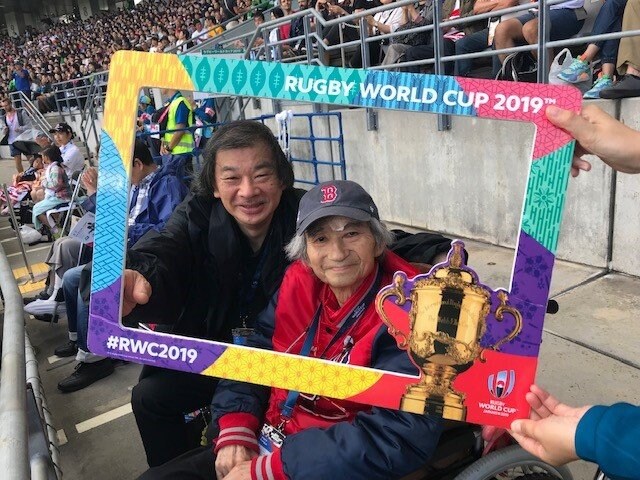 小澤征爾氏と 2019年のラグビーワールドカップ会場で Courtesy of Shigeru Ban Architects