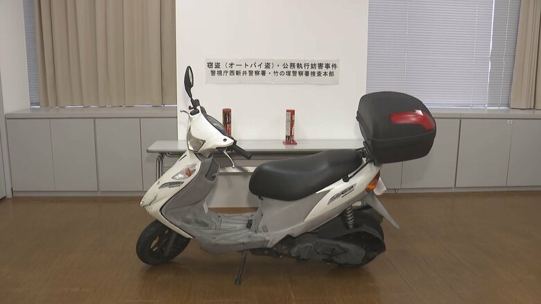 盗んだバイクに乗って交番に花火発射　少年2人を逮捕　「交番ができてうざかったので痛い目に合わせてやろうと」｜FNNプライムオンライン