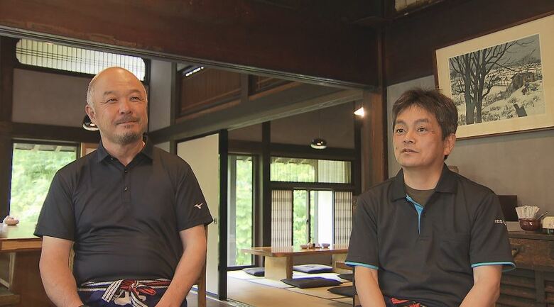 片山真さん（左）と松澤泉さん