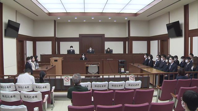 第一回口頭弁論　元隊員4人が争う姿勢を示す