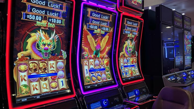 カジノではスロットも楽しめる