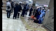 「『キャー』と声が聞え男性2人が覆いかぶさり…」地下街で女性刺される　2人組の男がバッグ奪い逃走　大阪・天王寺