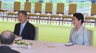 「大変な評判で」天皇皇后両陛下が映画「国宝」の李監督を祝福　日本芸術院賞受賞者らと宮中茶会　愛子さまや佳子さまも出席