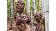 竹林に出現した“顔アート”が不気味…作者は美大生 コロナ禍で生まれた作品だった