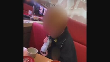 スシローで醤油ボトルなめた17歳少年、器物損壊で書類送検　運営会社は損害賠償6700万円…