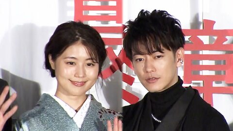 佐藤健 和装で“イケメン度”増加！有村架純の着物姿に「マスコットみたいでかわいい」