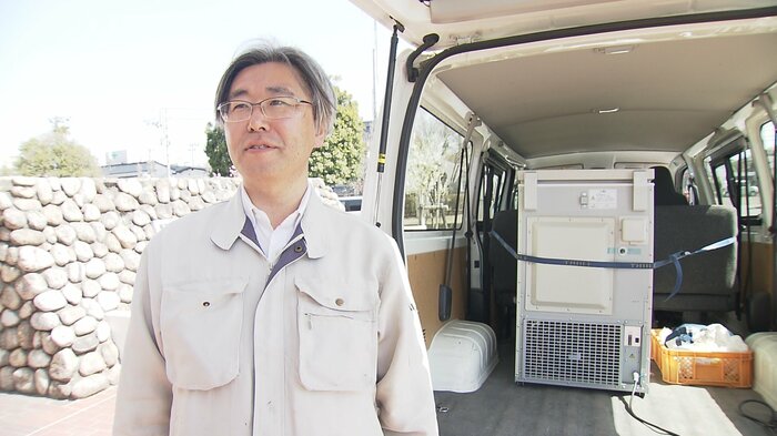 冷凍庫を譲渡された仙台高専 熊谷進准教授