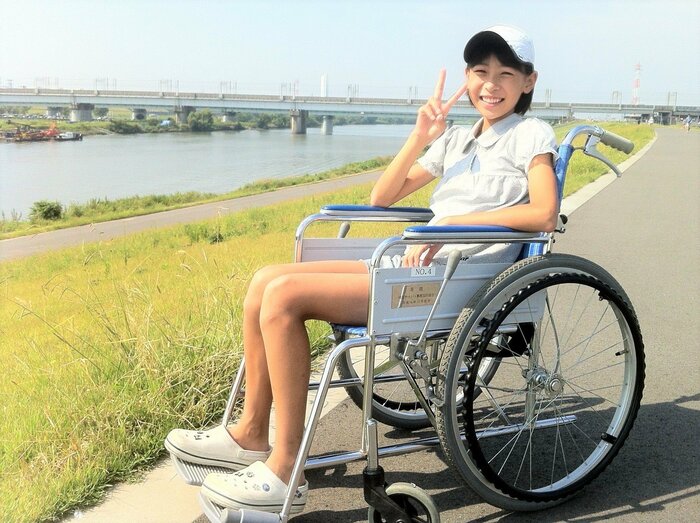 2013年 小学6年生 4カ月間車椅子生活を送る