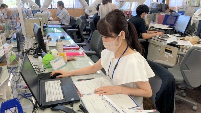 日本航空(JAL)の客室乗務員・下田美紀さん