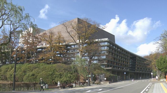 「あきた芸術劇場ミルハス」
