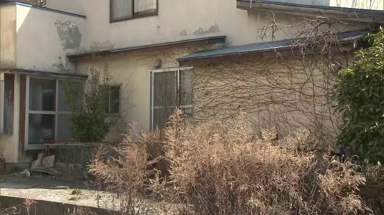 「生活が苦しく兄の死を隠して生活保護をもらっていた」自宅に兄の遺体を放置した疑いで逮捕された60歳女…2人世帯と偽り”約54万円”を不正受給した疑いで再逮捕〈北海道函館市〉｜FNNプライムオンライン