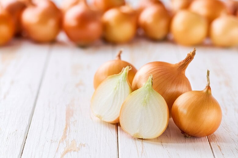 春は新玉ねぎのシーズン! シン・玉ねぎから話題の成分まで…管理栄養士・料理家に聞く、知らないと損する! 抗酸化野菜の代表格 “玉ねぎ”の食べ方