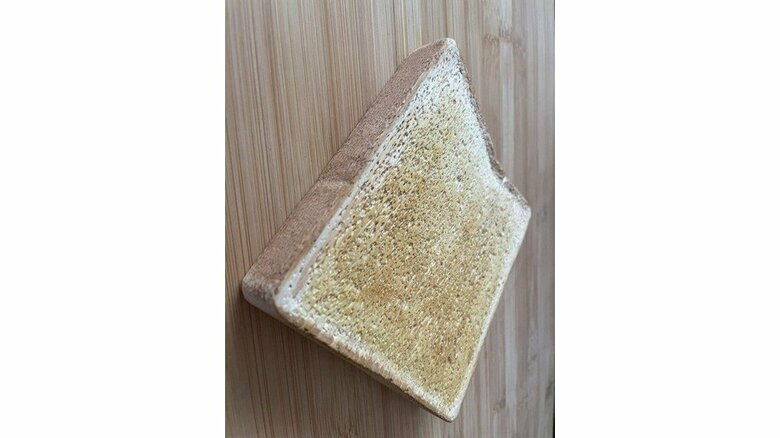 昨年の「木工コンテスト」で展示した「バターしみしみパン」