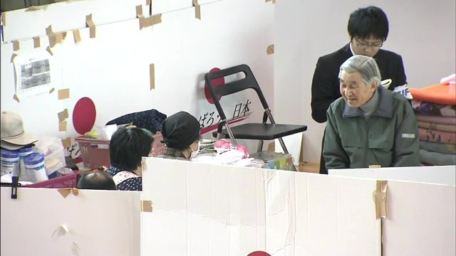 2011年5月11日　福島市・あづま総合体育館