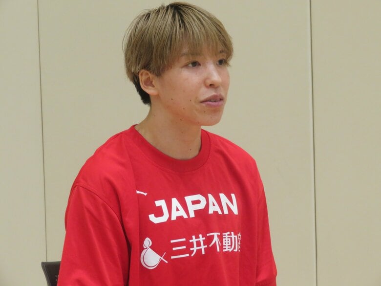 フジテレビの単独インタビューに答える林咲希（7月1日、都内）