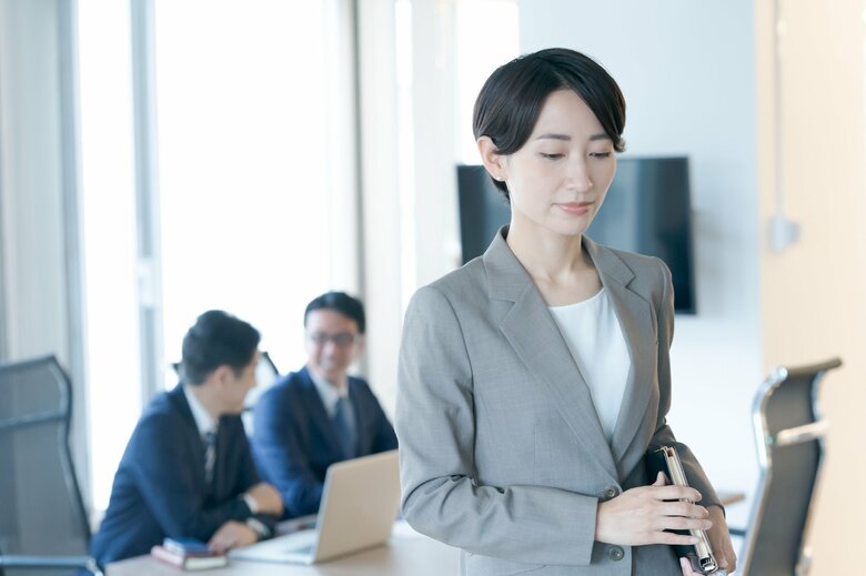 異動後の部署になじめず、今後について悩んでしまったら…（画像：イメージ）