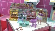 進化するおもちゃで市場は6年連続最高　投資からセルフレジまで「東京おもちゃショー」