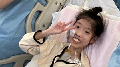 心臓移植で命をつないだ12歳少女 渡米準備整うも事態は一転・・・ 書き初めに選んだ言葉は「生きる力」