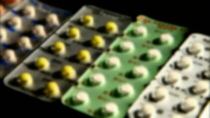 オーバードーズ対策で規制強化…新たに2成分追加し8成分の市販薬対象に　18歳未満には小容量のみ販売など想定　厚労省