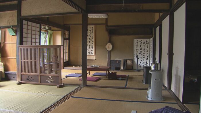 建物全体の老朽化が目立つ