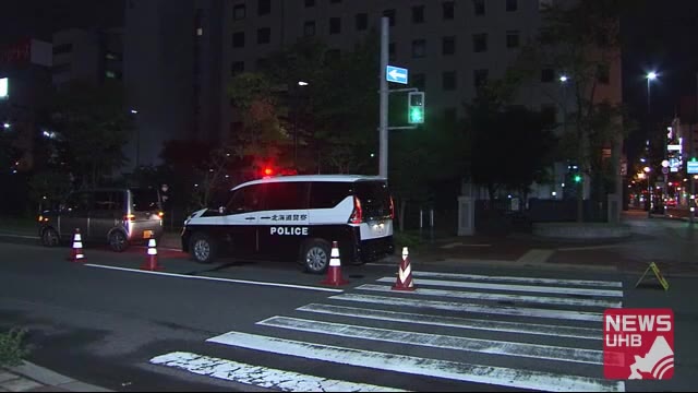 「足がかゆくてかいていて…」21歳女性運転の軽乗用車 信号無視し交差点に進入 60代男性はねられる