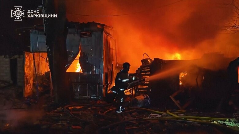 ロシア軍のドローン攻撃受けウクライナ第2の都市ハルキウで約40人が死傷　戦争終結に向けた協議始まる一方で攻撃の応酬続く｜FNNプライムオンライン