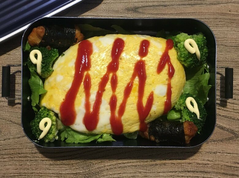 オムライス弁当(提供:えみまる~mogu feltさん)
