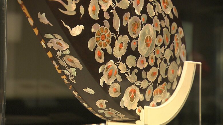 螺鈿紫檀五絃琵琶