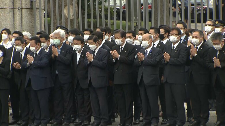 国会前には、山口代表ら公明党幹部の姿が見られた