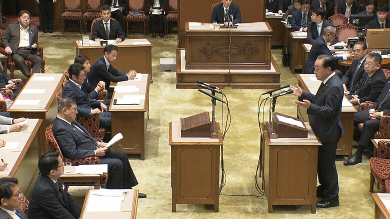 党首討論で向かい合う立憲・野田代表と石破首相（5月21日）　