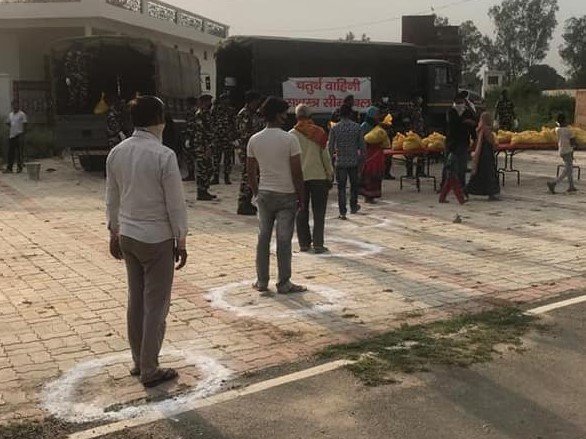 人口約13億のインドで全土封鎖 感染拡大が続く中での一部経済活動再開への懸念