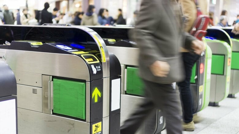 改札があり、人混みにも紛れやすいので“逃げやすい環境”だと思われている（画像はイメージ）