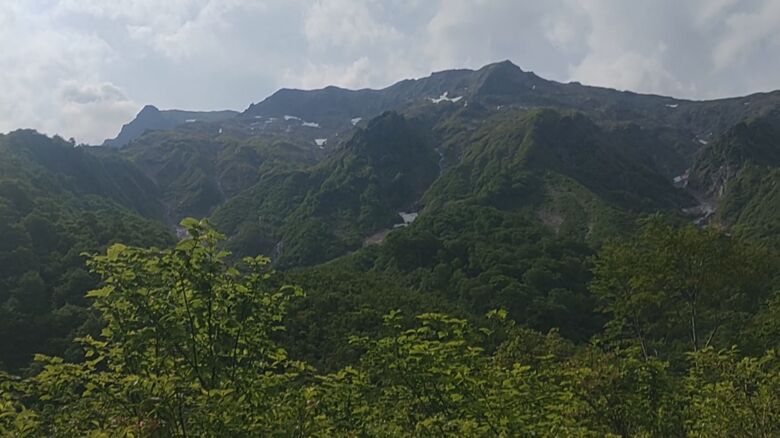 階段を上った先に広がる景色