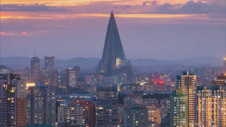 旧ソ連の崩壊により援助や投資が枯渇 建設が中断した柳京ビル