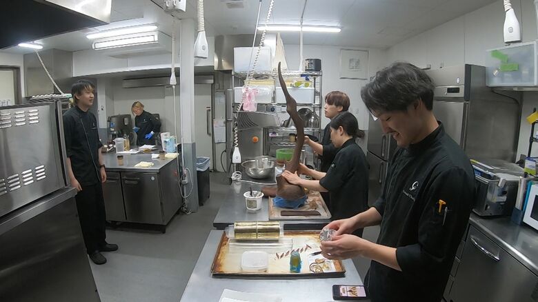 ジャパン・ケーキショーに挑戦する若きパティシエたち