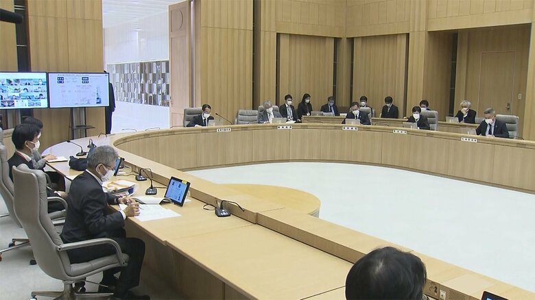 東京都対策本部会議（午後5時45分 東京都）