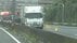 東名高速でトラック3台絡む事故　運転手2人けが　東京IC～川崎IC間の…
