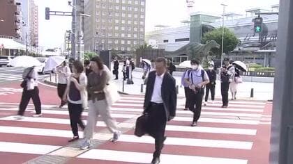 11年ぶりの5連休「シルバーウイーク」明け　福井駅に通勤・通学者が行き交う　次の5連休は6年後の2032年　　