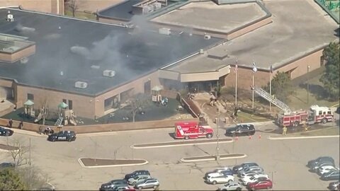 男がトラックでユダヤ教の礼拝所に突っ込む　警備担当者が射殺…大学で男が銃乱射も　“イラン攻撃”アメリカで事件相次ぐ