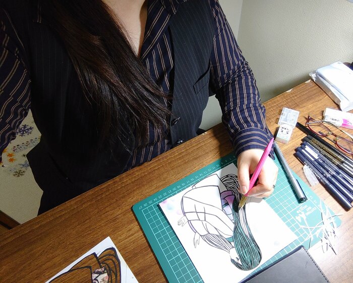 切り絵の制作過程の様子