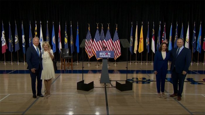 バイデン氏とハリス氏 始動 トランプ大統領「きっと大失敗する」