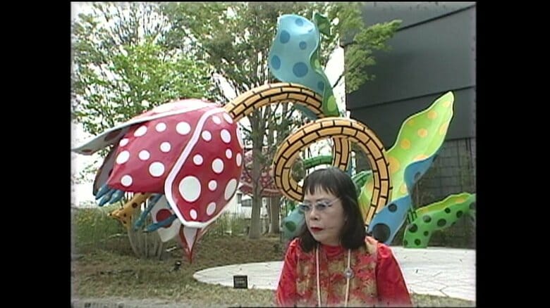 【草間彌生さん追悼】「作品が天や人々に向かって語りかけている」前衛芸術家が語る創造の志　巨大モニュメント「幻の華」が故郷・松本の大地に根を下ろす　郷土との和解を象徴する5本のチューリップ　#3｜FNNプライムオンライン