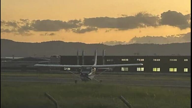 【速報】小型機がハードランディング　福井空港が閉鎖　1人が搭乗、けがなし｜FNNプライムオンライン