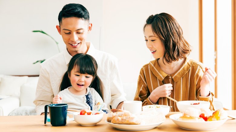 ステイホームの環境は夫婦仲を見つめ直す機会にもなる(画像はイメージ)