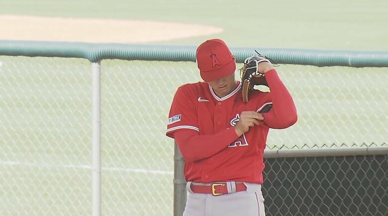 ピッチコムを試す大谷選手