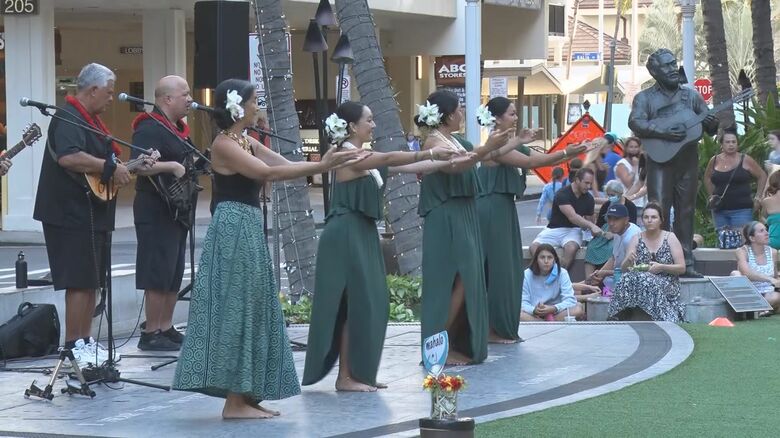 これぞハワイ。フラダンスショーも大人気
