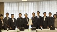 通称「クビアカ」防除戦略で自民党が緊急提言　「秋頃までは幼虫への薬剤防除が有効」今冬可能な財源措置を要求